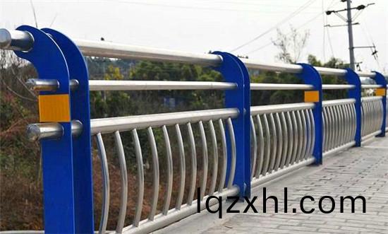 橋樑(liang)護欄(lan)